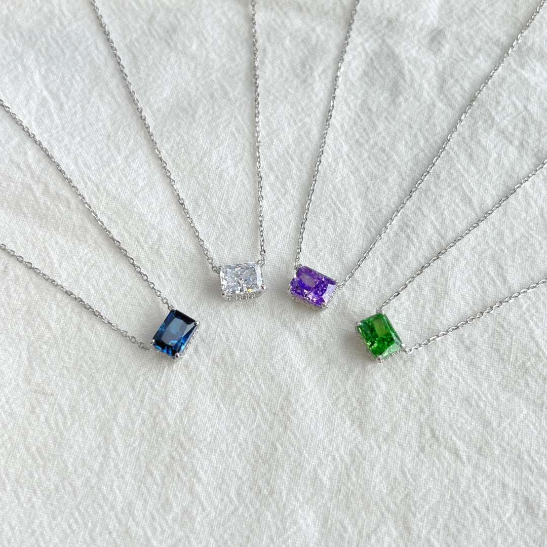 [Vivid Aurora]Luxurious Square Shape Colorful Necalack