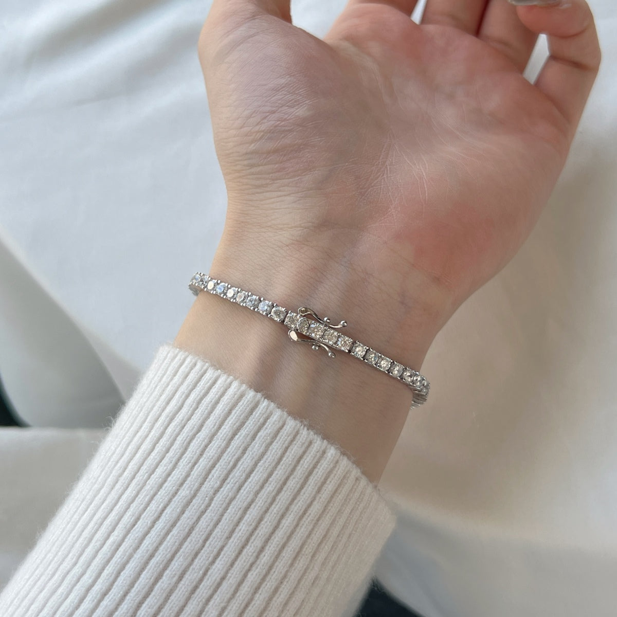 [Vivid Aurora]Dainty Charming Round Cut Tennis Bracelet